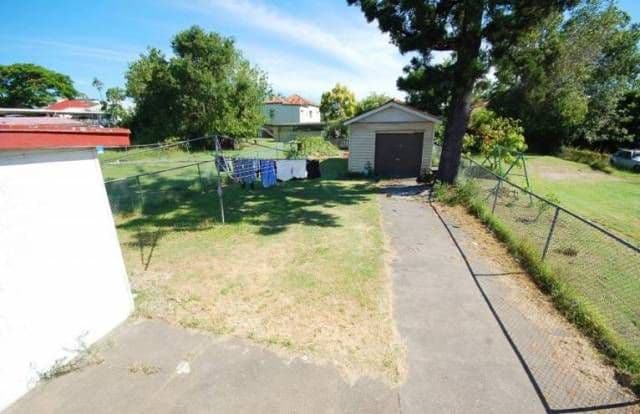 107 Old Cleveland Road, GREENSLOPES QLD 4120, Greenslopes - Thumbnail 7