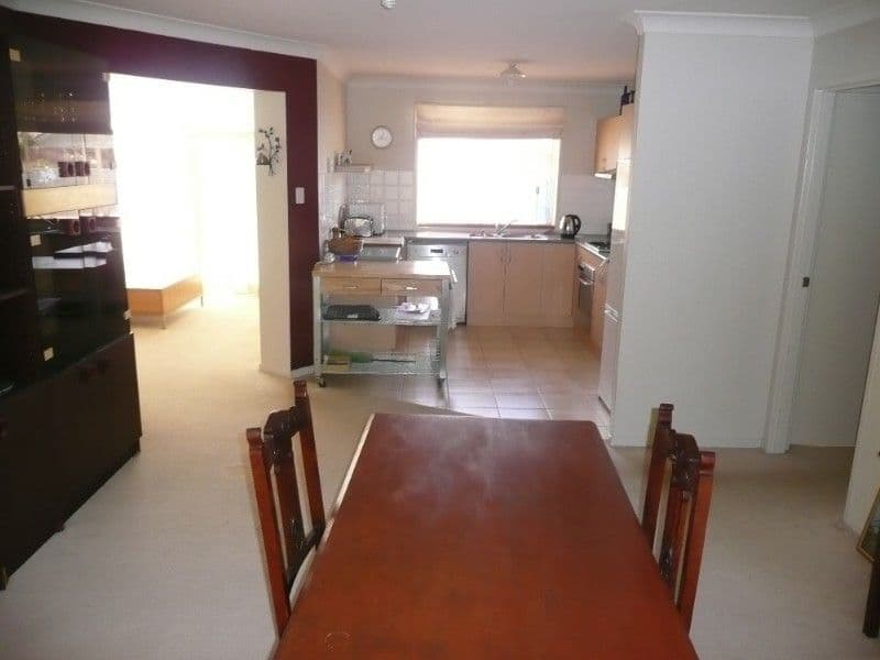 10 Hillmont Close, WOONGARRAH NSW 2259, Woongarrah - Thumbnail 2