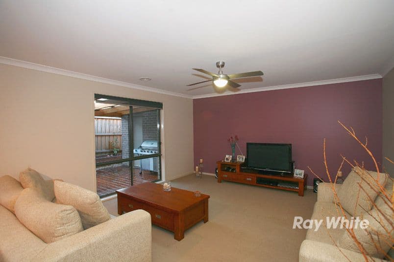 24 Thunderbolt Drive, CRANBOURNE VIC 3977, Cranbourne East - Thumbnail 7