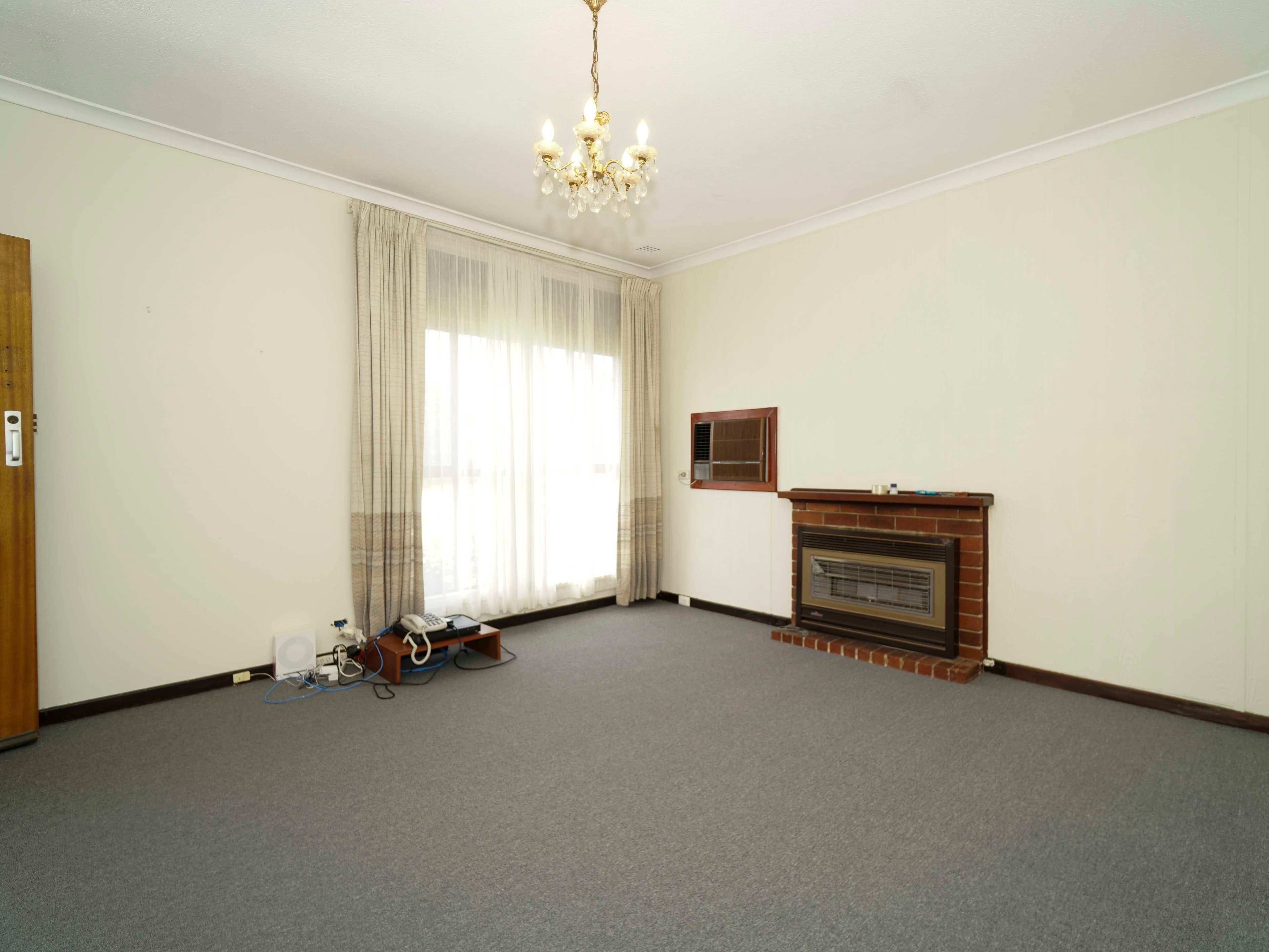 12 Finnan Street, Cloverdale WA 6105, Cloverdale - Thumbnail 2