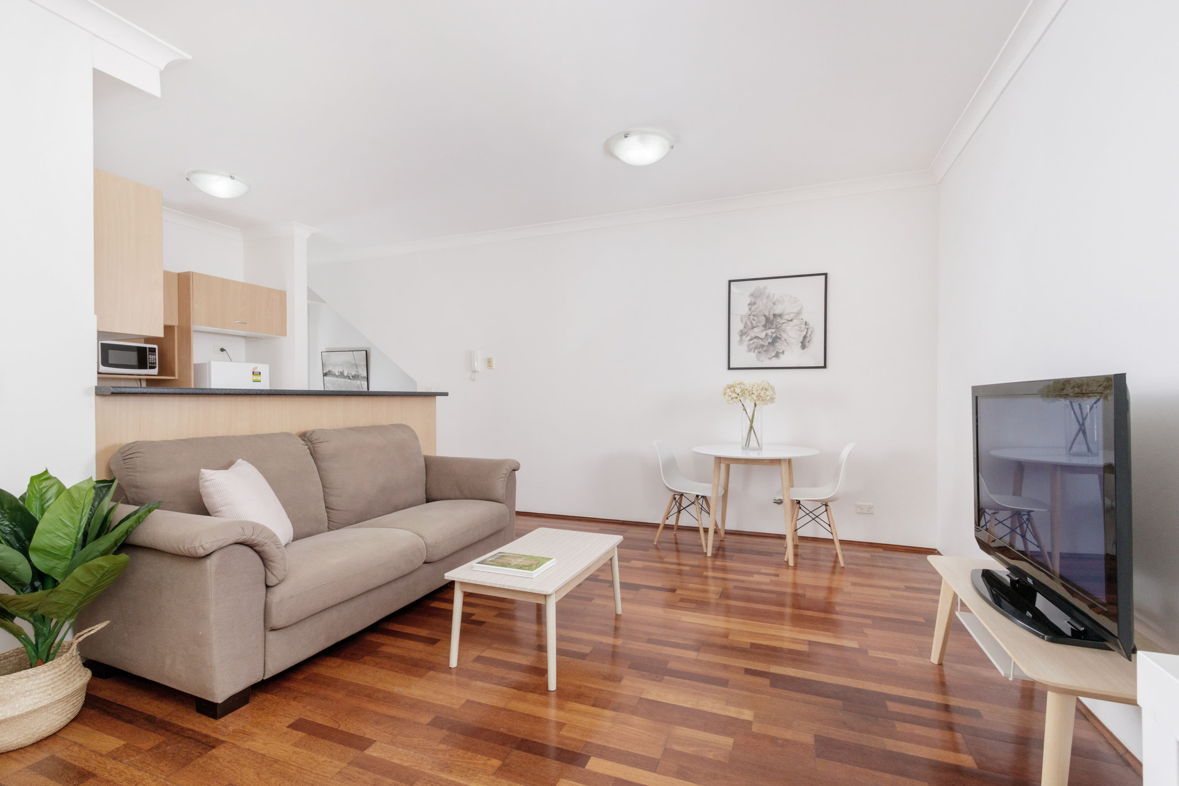 2A Cross Street, Hurstville NSW 2220, Hurstville - Thumbnail 3