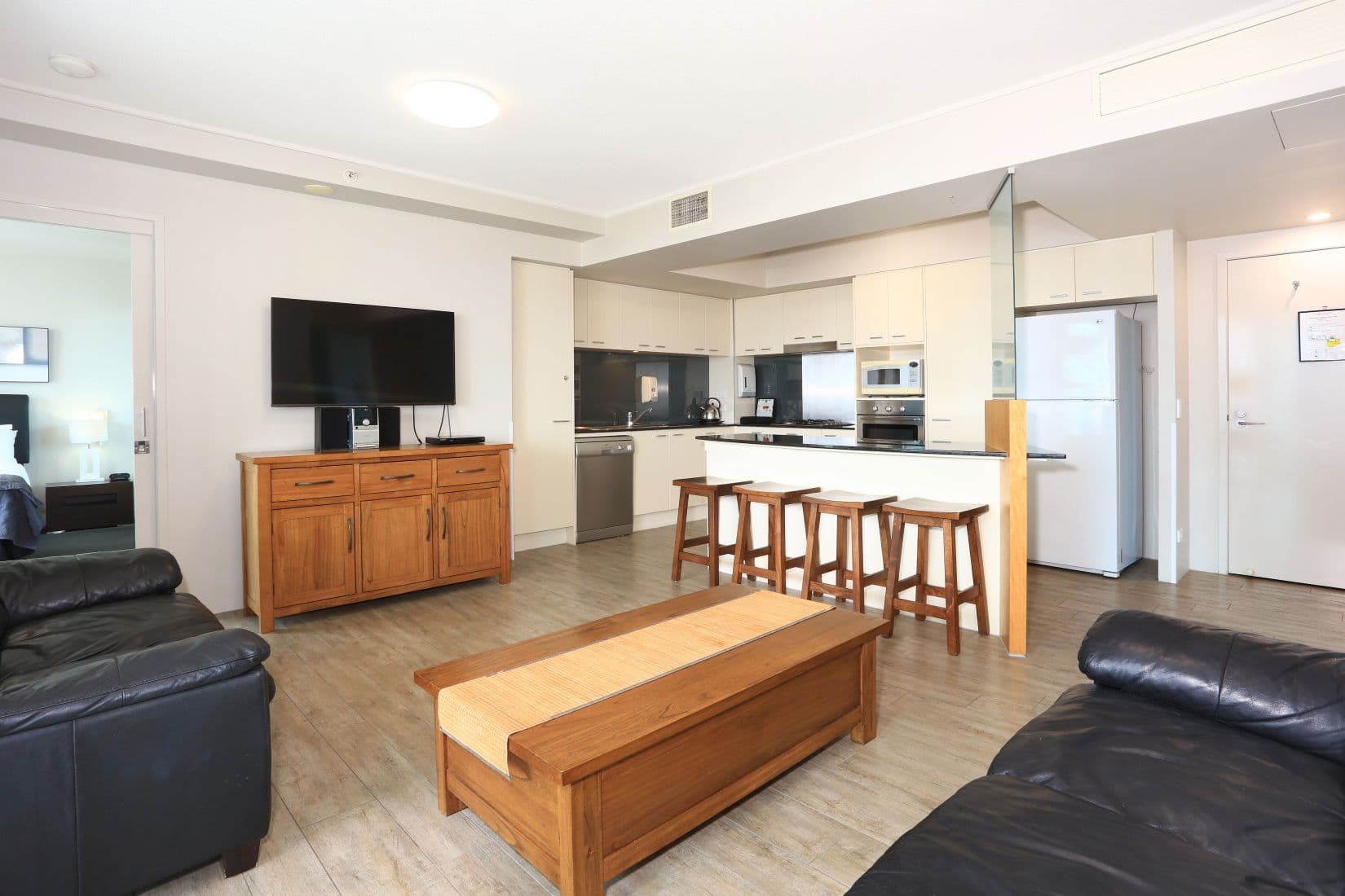 2685 Gold Coast Highway, Broadbeach QLD 4218, Broadbeach - Thumbnail 8