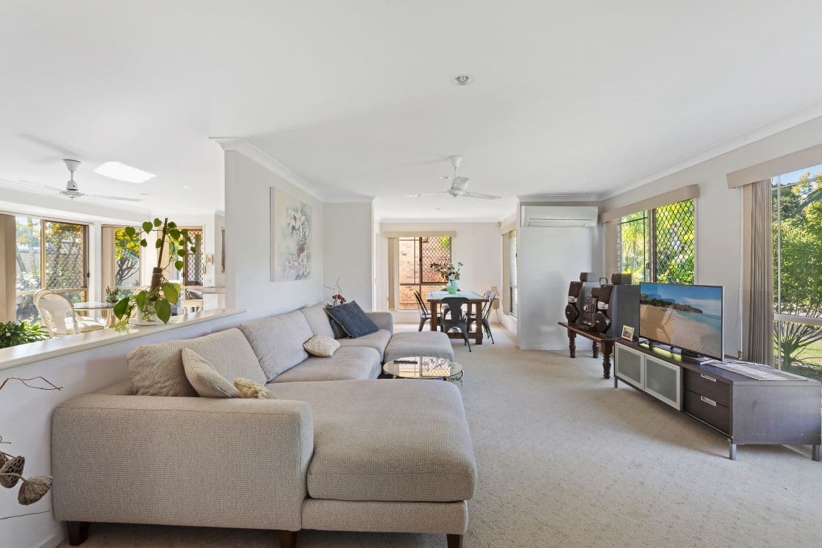 28 Vancouver Drive, Robina QLD 4226, Robina - Thumbnail 2