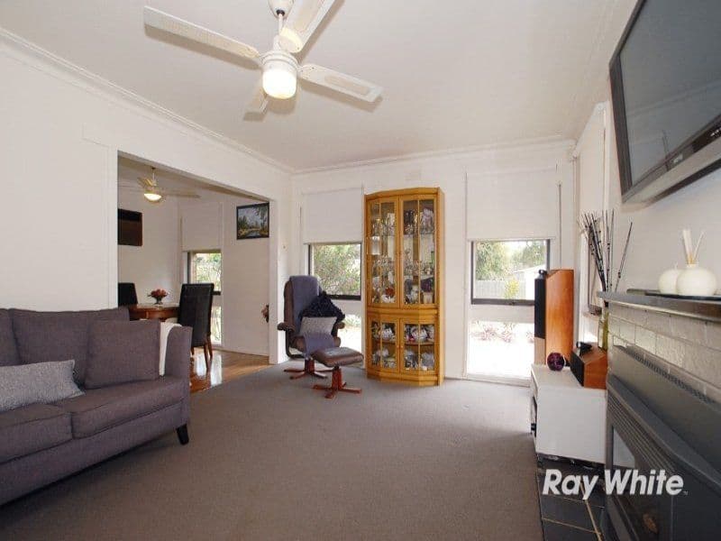 20 Lorna Street, CRANBOURNE VIC 3977, Cranbourne - Thumbnail 7