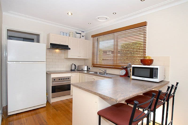 1 Towner Drive, KNOXFIELD VIC 3180, Knoxfield - Thumbnail 3