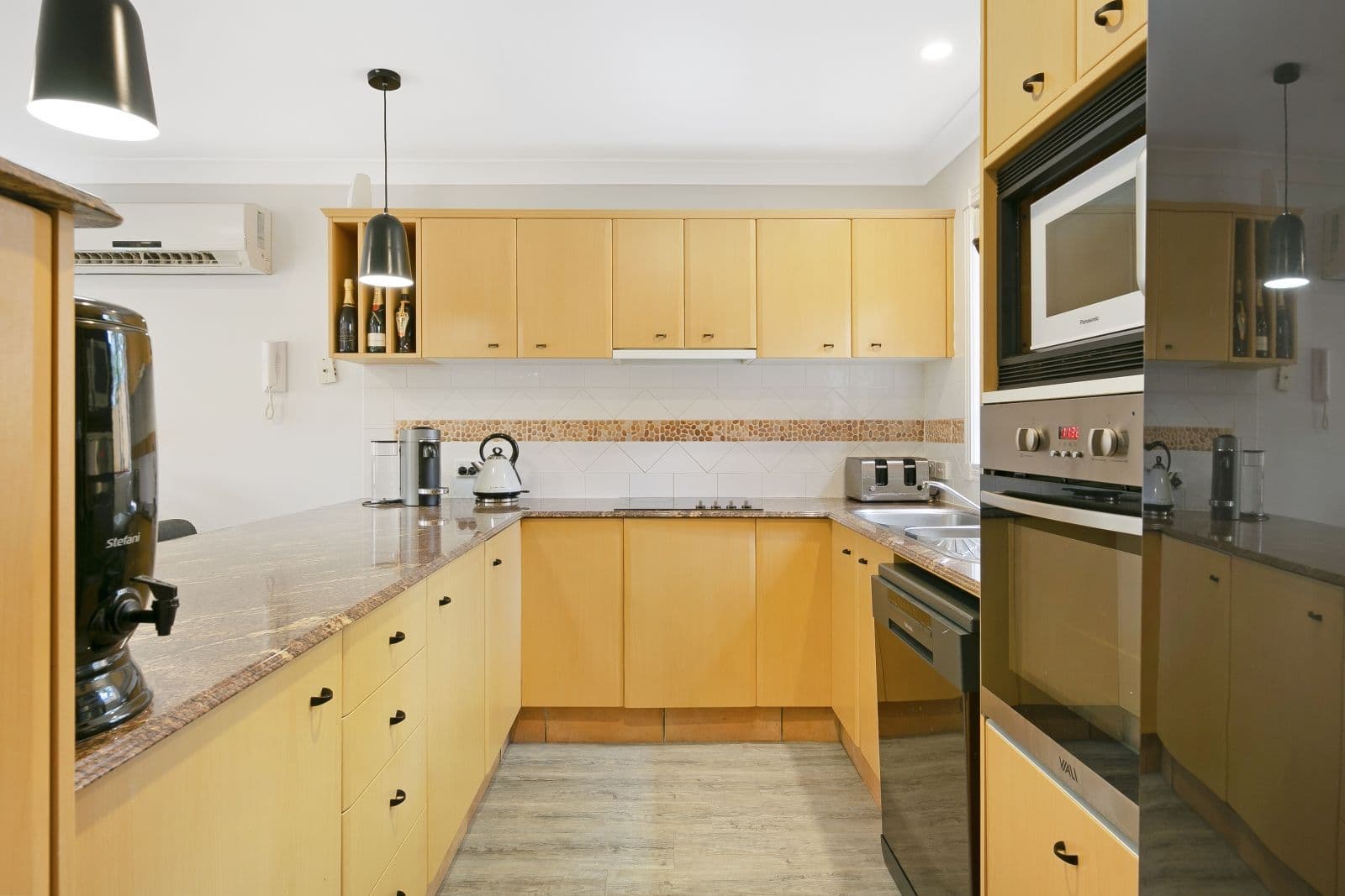 8 Woody Views Way, Robina QLD 4226, Robina - Thumbnail 6