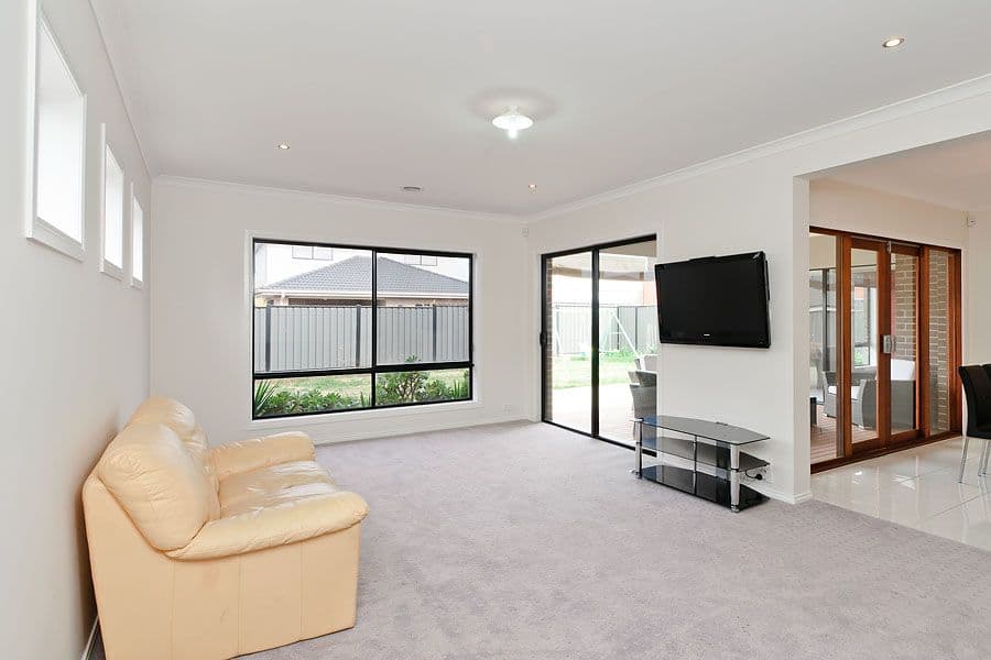 19 Hennessy Street, CRAIGIEBURN VIC 3064, Craigieburn - Thumbnail 6