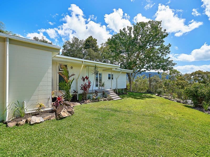 176 Hillview Crescent, Whitfield QLD 4870, Whitfield - Image 1