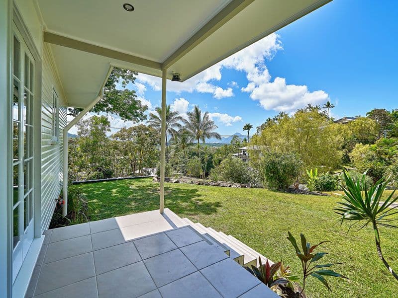176 Hillview Crescent, Whitfield QLD 4870, Whitfield - Thumbnail 2