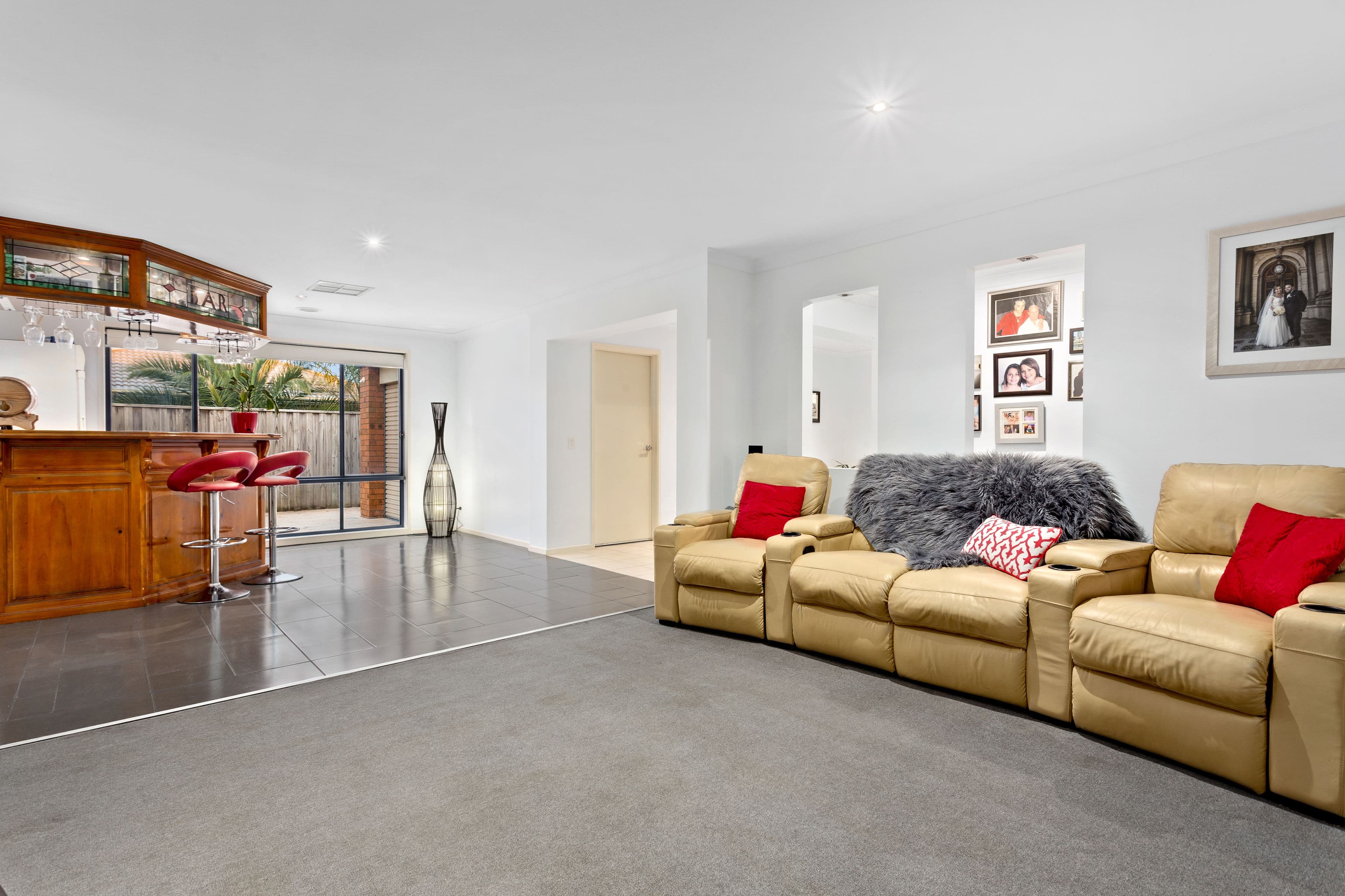 16 Gallery Way, Pakenham VIC 3810, Pakenham - Thumbnail 2