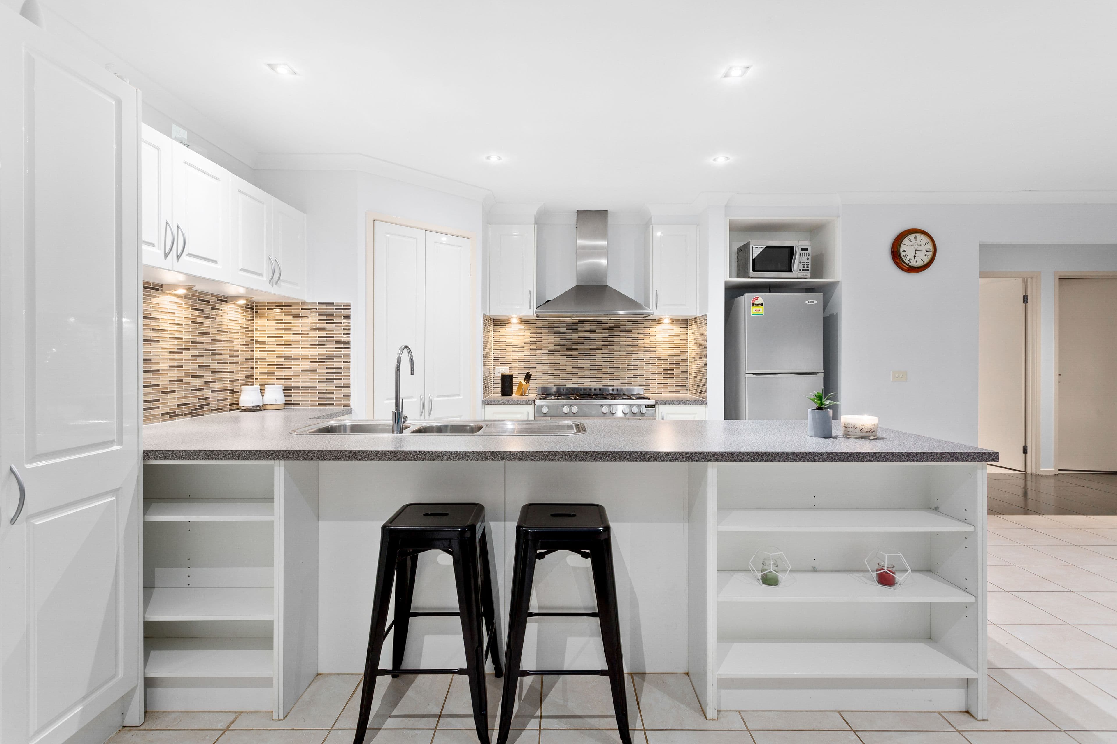 16 Gallery Way, Pakenham VIC 3810, Pakenham - Thumbnail 5