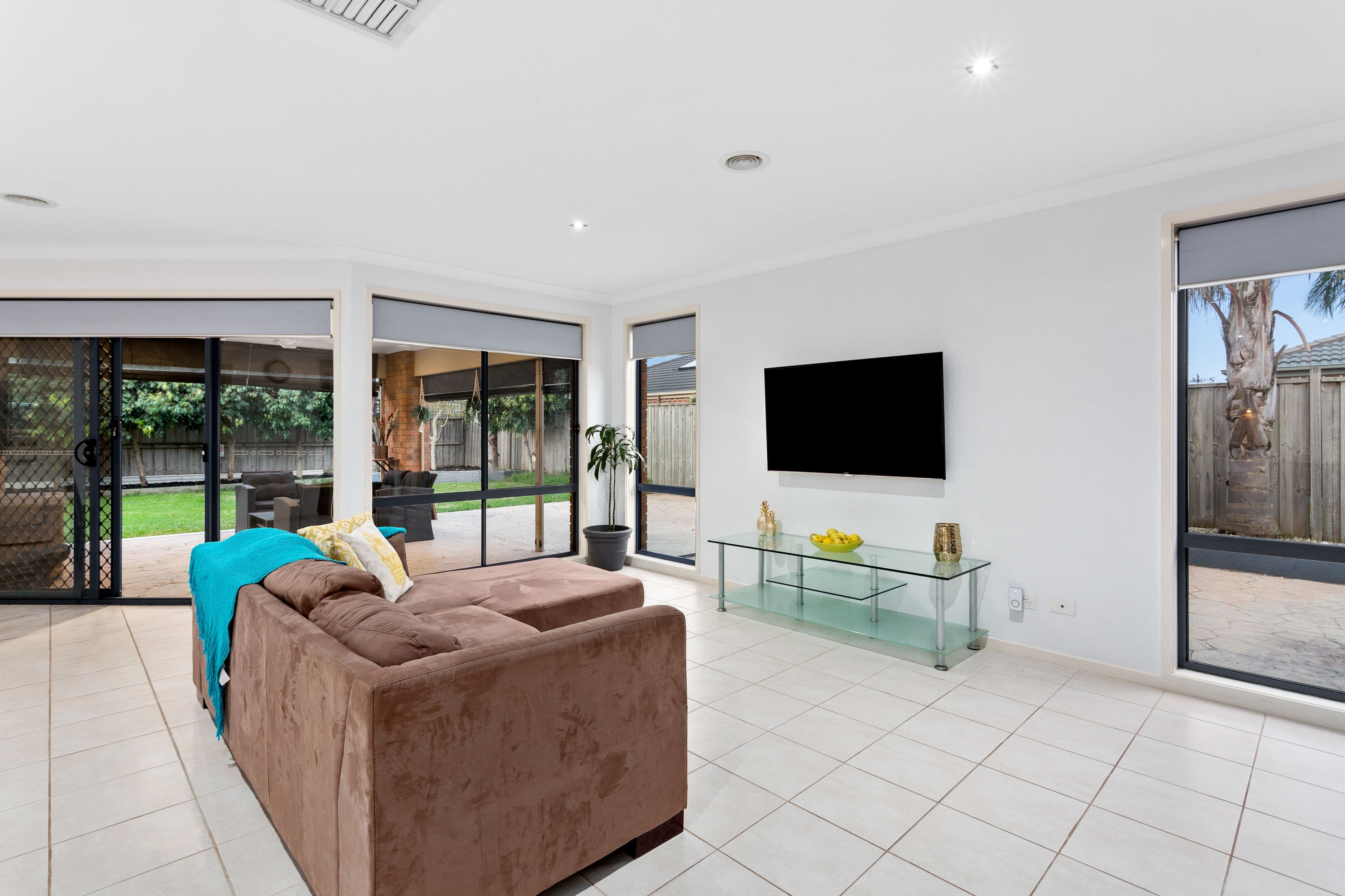 16 Gallery Way, Pakenham VIC 3810, Pakenham - Thumbnail 7
