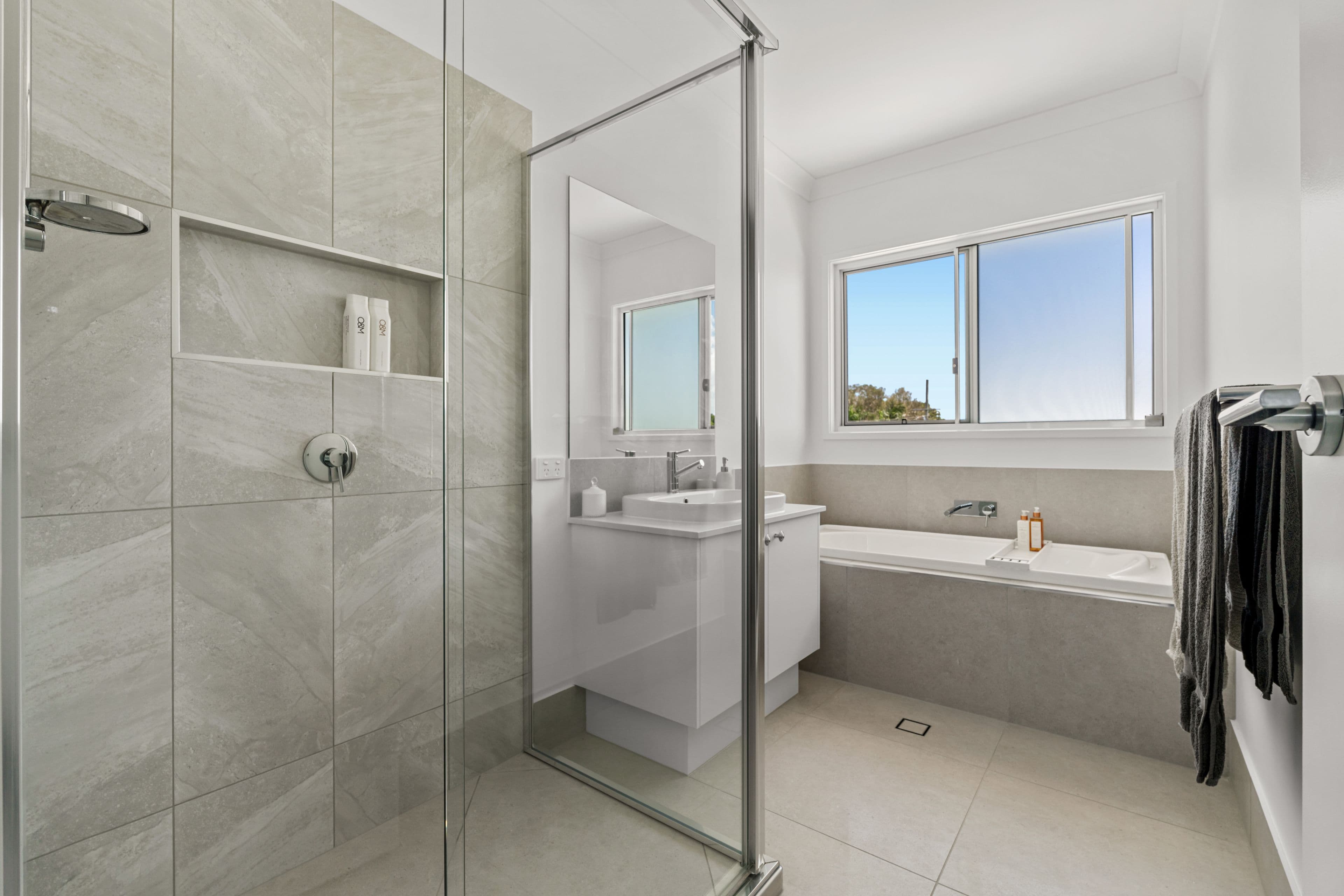 6 Ocean Place, Beachmere QLD 4510, Beachmere - Thumbnail 8