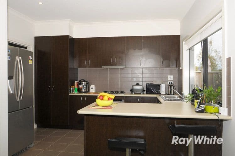 10 Lexington Square, SANDHURST VIC 3977, Sandhurst - Thumbnail 3