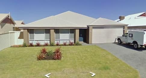 12 Frenchmans Crescent, SECRET HARBOUR WA 6173, Secret Harbour - Thumbnail 4