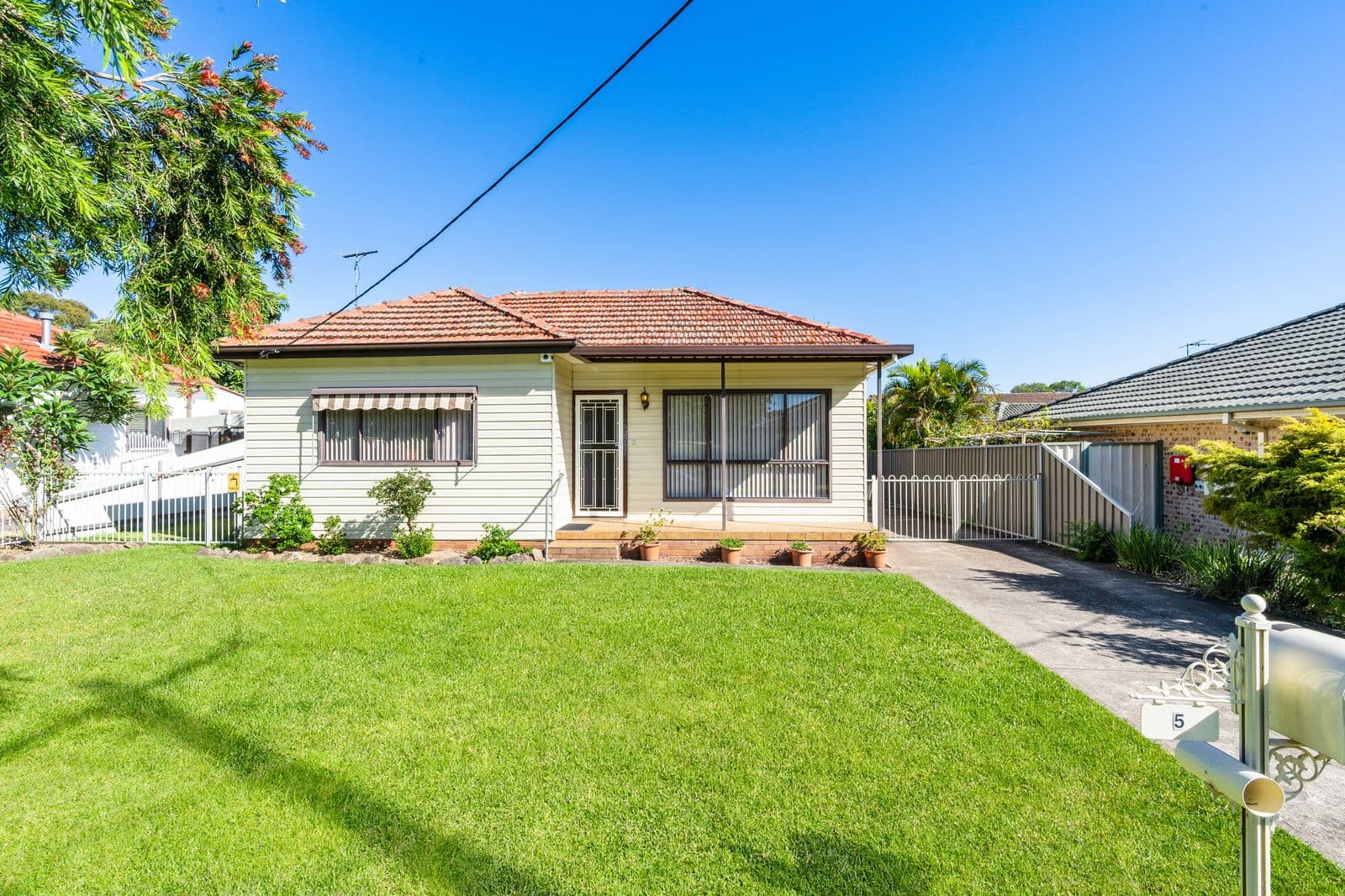 5 Blue Gum Avenue, Ingleburn NSW 2565, Ingleburn - Image 1