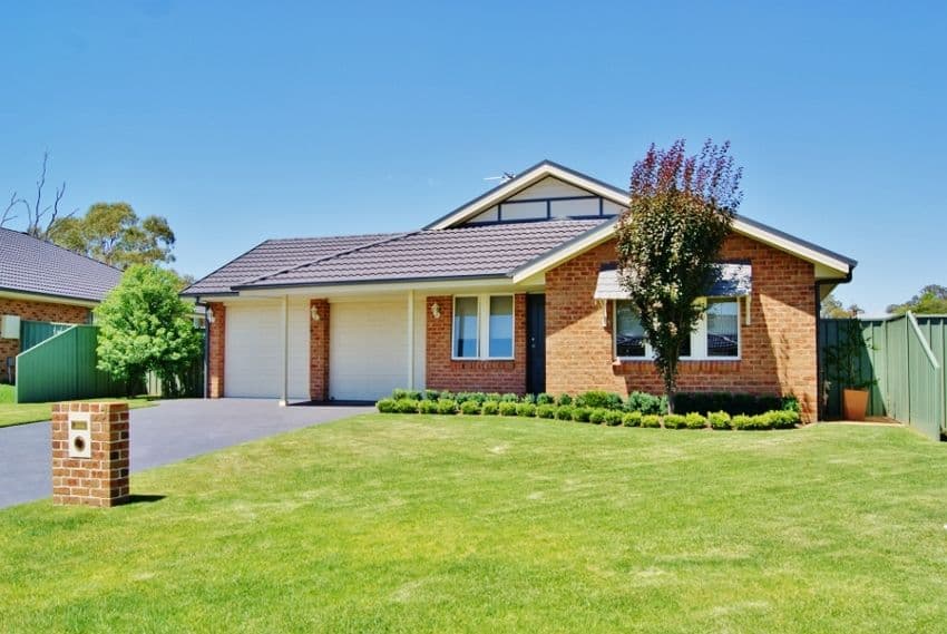 7 Garland Place, YOUNG NSW 2594, Young - Image 1
