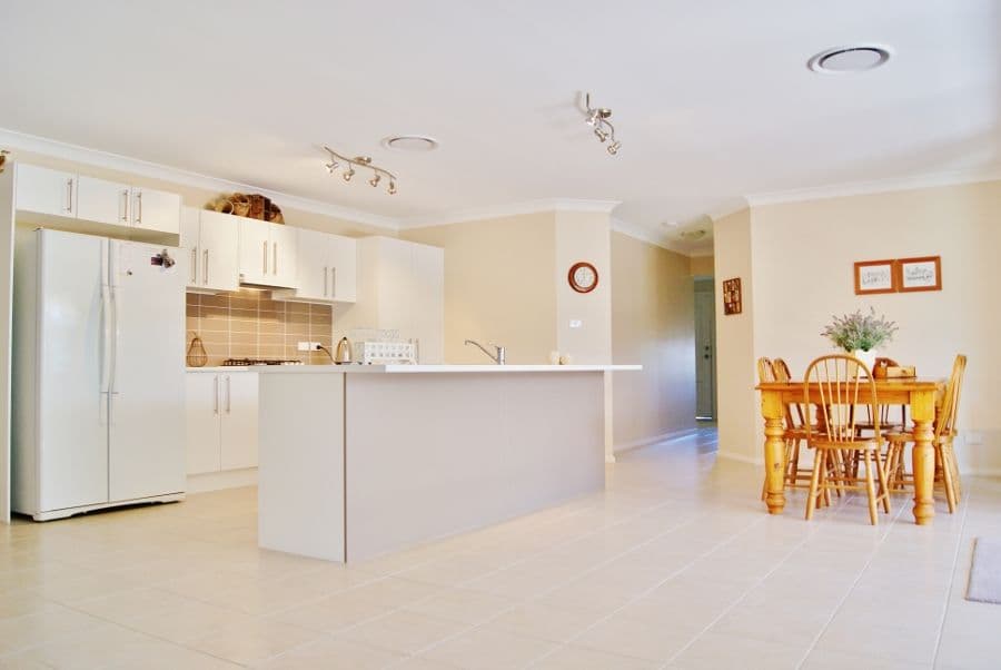 7 Garland Place, YOUNG NSW 2594, Young - Thumbnail 2