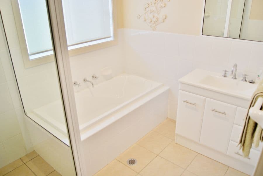 7 Garland Place, YOUNG NSW 2594, Young - Thumbnail 8