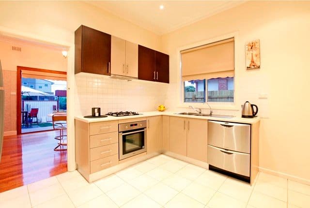 45 Orrong Avenue, RESERVOIR VIC 3073, Reservoir - Thumbnail 6