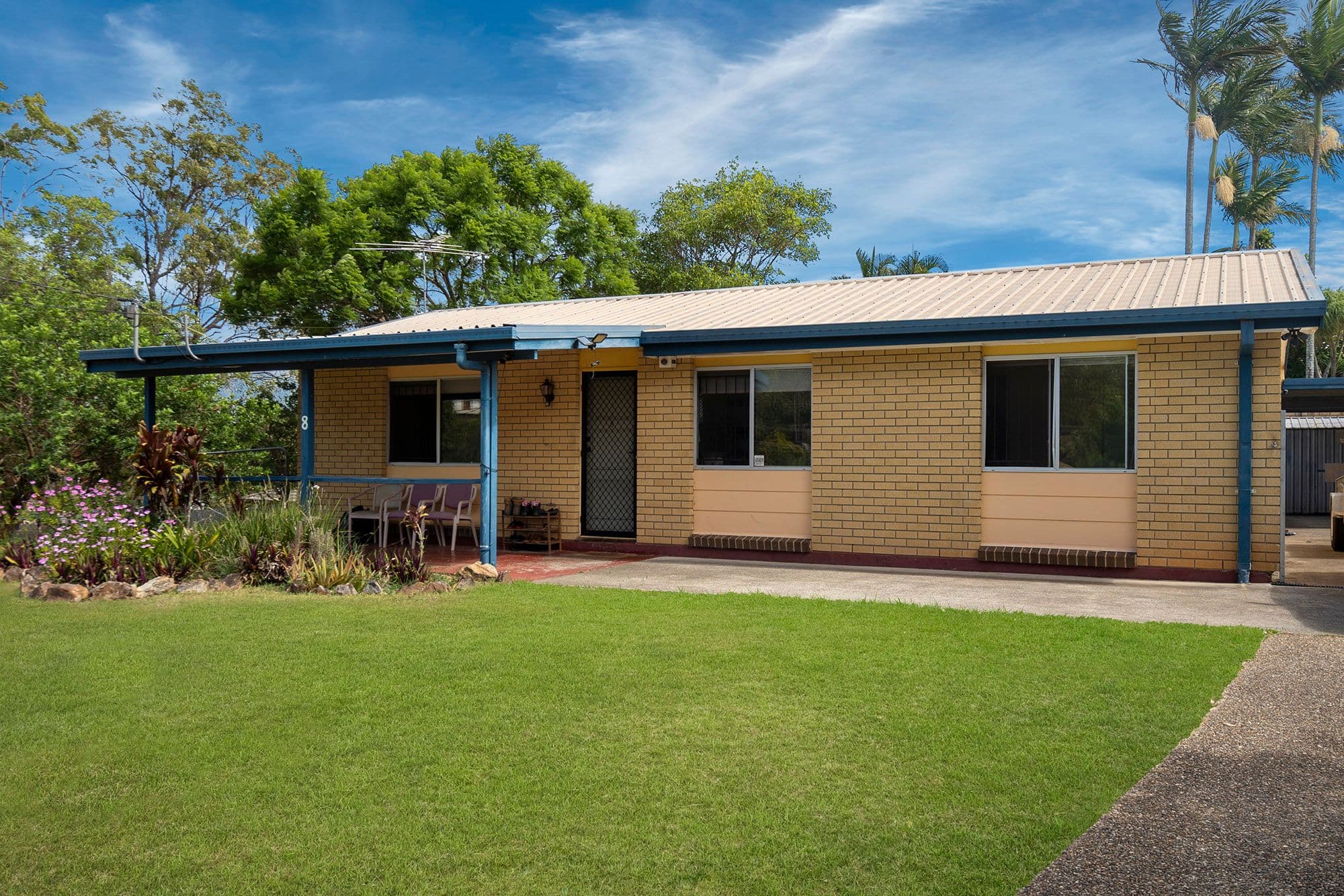 8 Gazania Street, Kingston QLD 4114, Kingston - Thumbnail 2