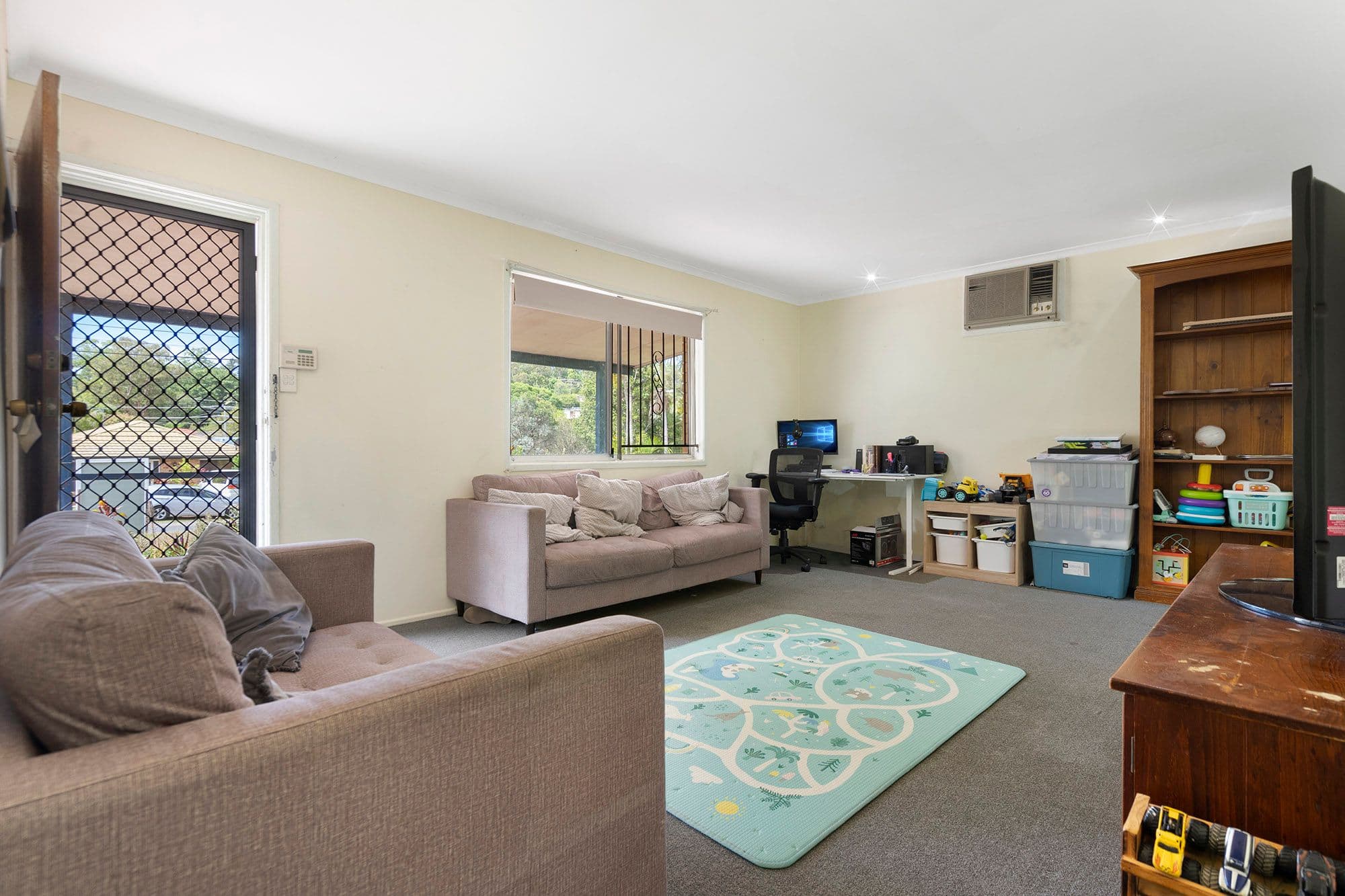 8 Gazania Street, Kingston QLD 4114, Kingston - Thumbnail 5