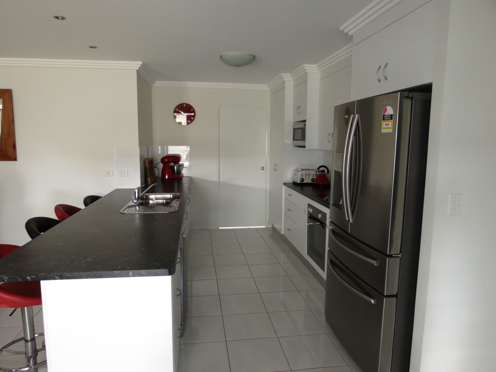 13 Wright Street, Emerald QLD 4720, Emerald - Thumbnail 5