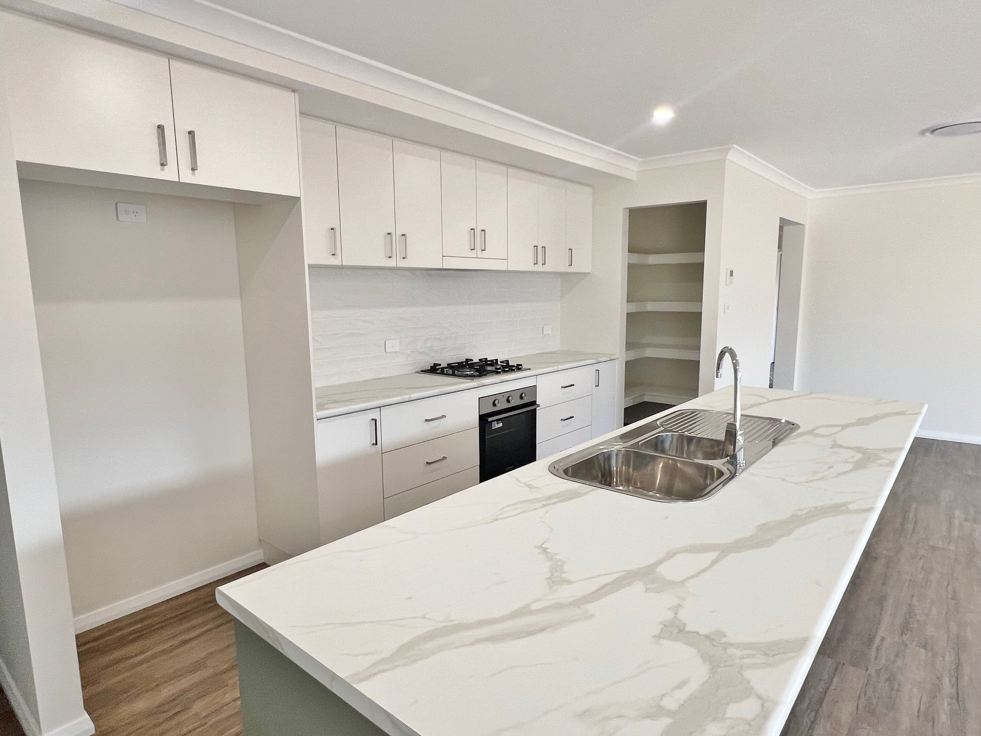 44 Miro Street, Young NSW 2594, Young - Thumbnail 2