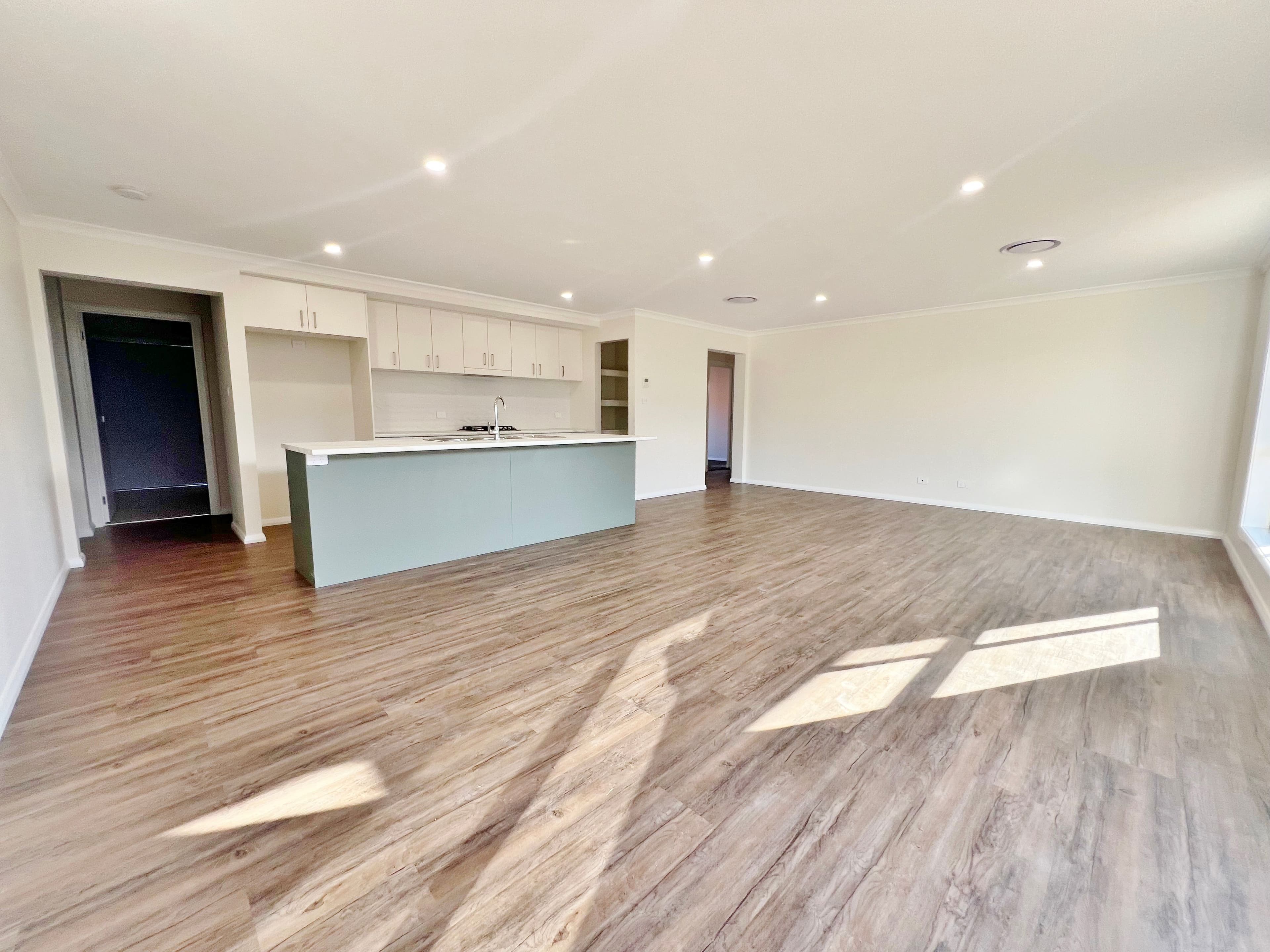 44 Miro Street, Young NSW 2594, Young - Thumbnail 4