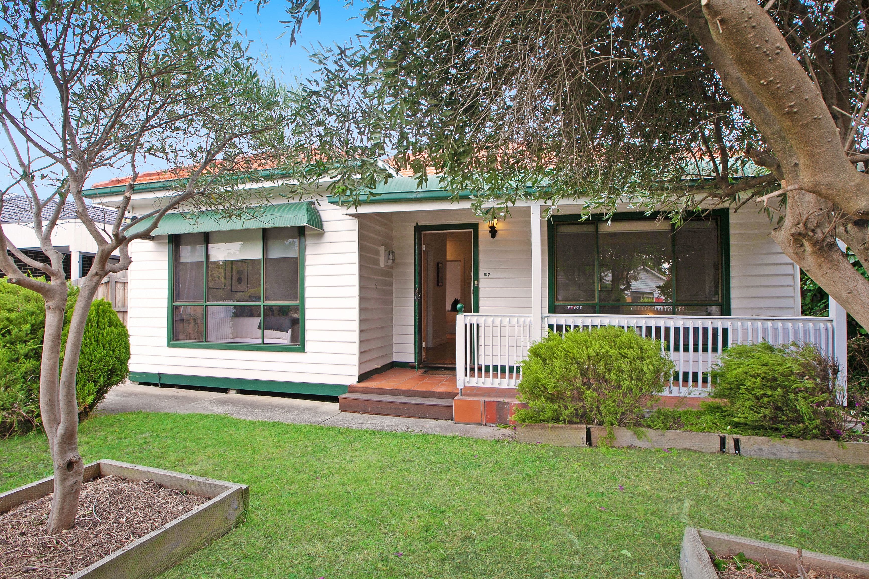 27 Liston Avenue, Reservoir VIC 3073, Reservoir - Image 1