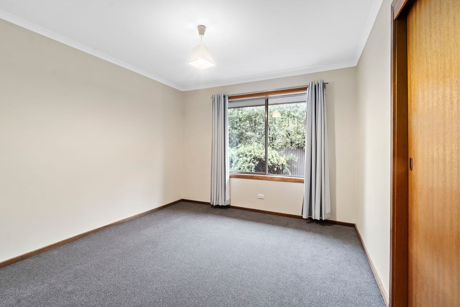 49 Polwarth Street South, Colac VIC 3250, Colac - Thumbnail 8