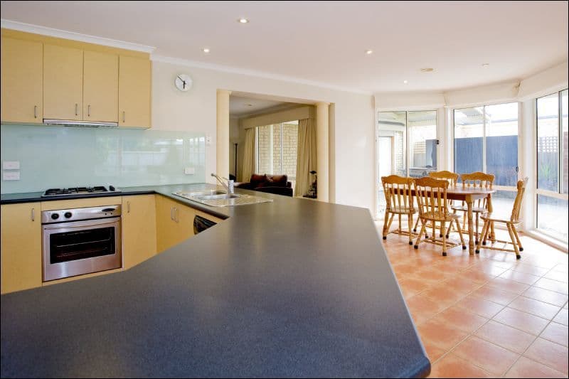 7 Greenleaf Drive, LARA VIC 3212, Lara - Thumbnail 5
