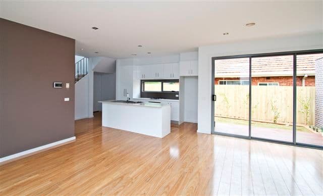 115 Waiora Road, HEIDELBERG HEIGHTS VIC 3081, Heidelberg Heights - Thumbnail 2