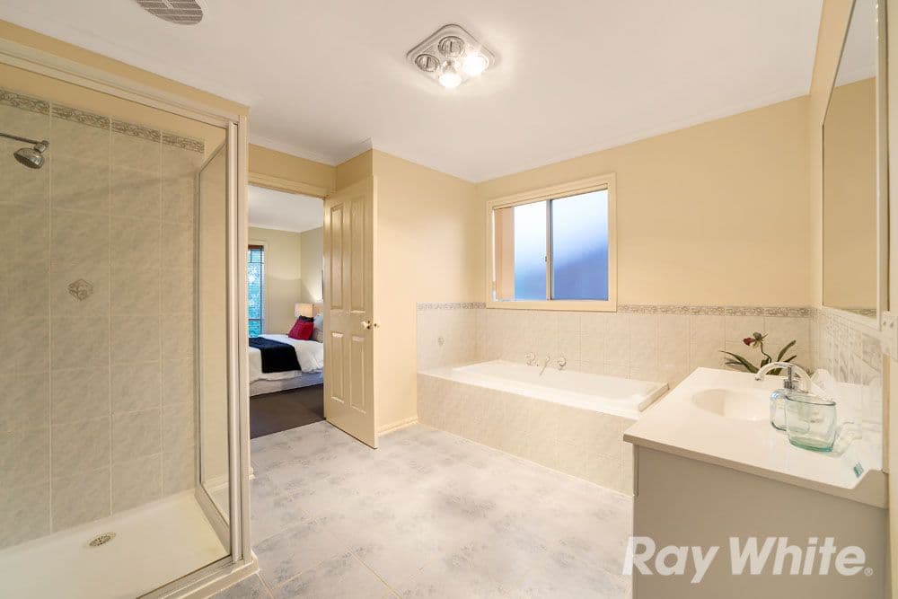 65 The Lakes Boulevard, South Morang VIC 3752, South Morang - Thumbnail 7