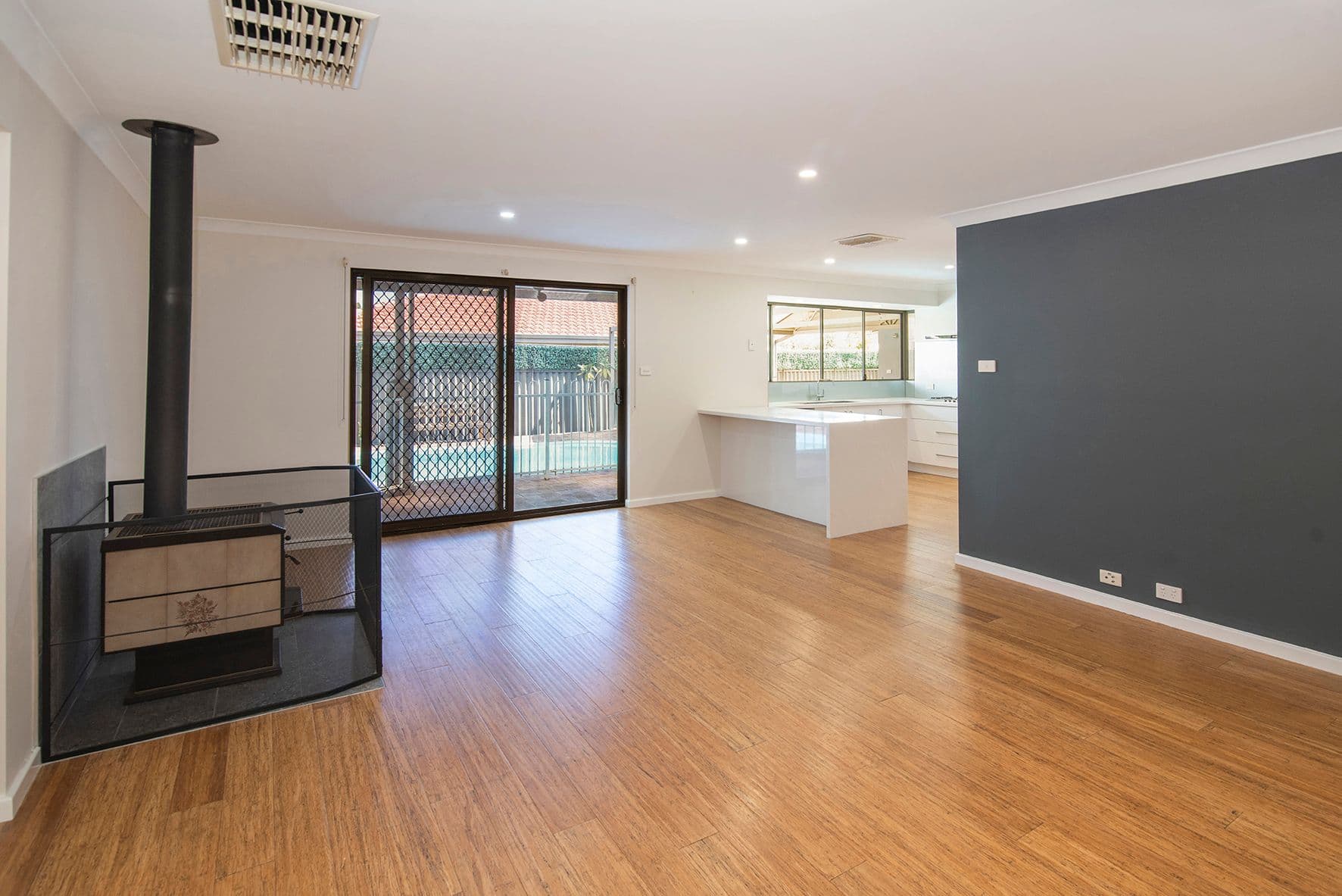 16 Donald Way, Geographe WA 6280, Geographe - Thumbnail 5