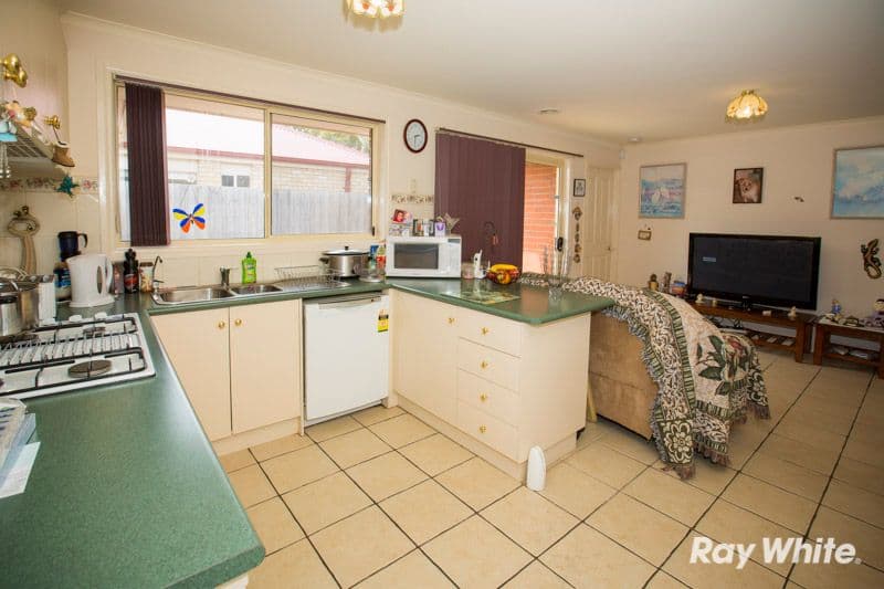 16 Acre Court, PAKENHAM VIC 3810, Pakenham - Thumbnail 2