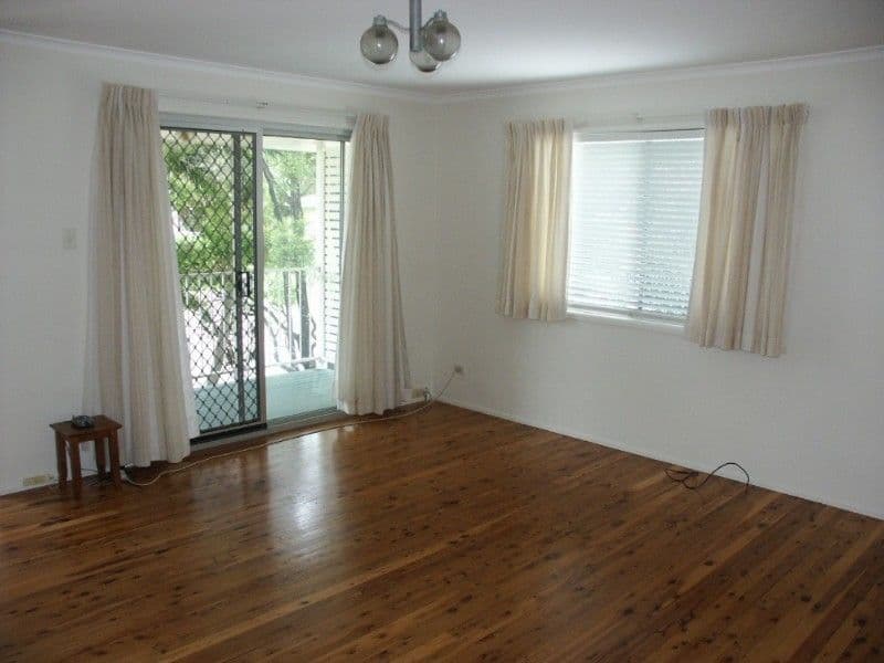 2 Glenore Street, MITCHELTON QLD 4053, Mitchelton - Thumbnail 4