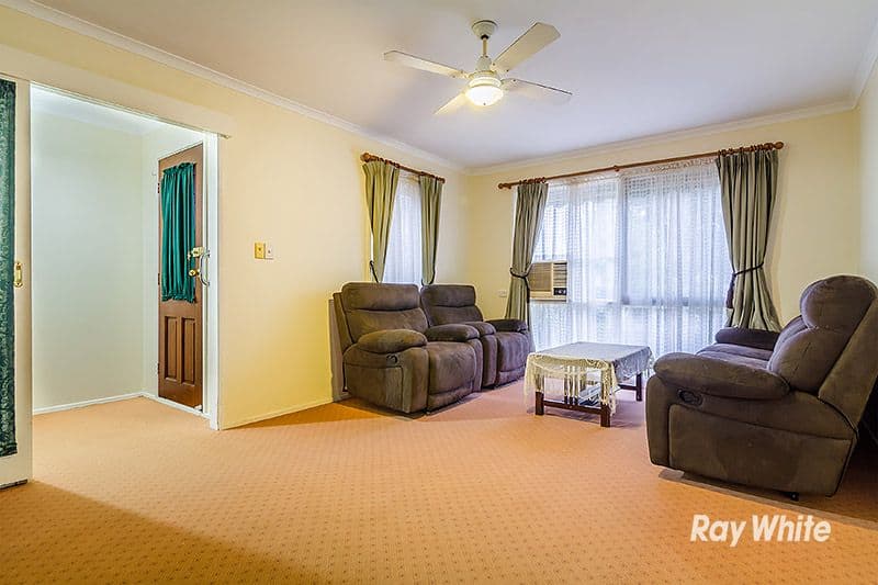 44 Lawless Drive, Cranbourne North VIC 3977, Cranbourne North - Thumbnail 2