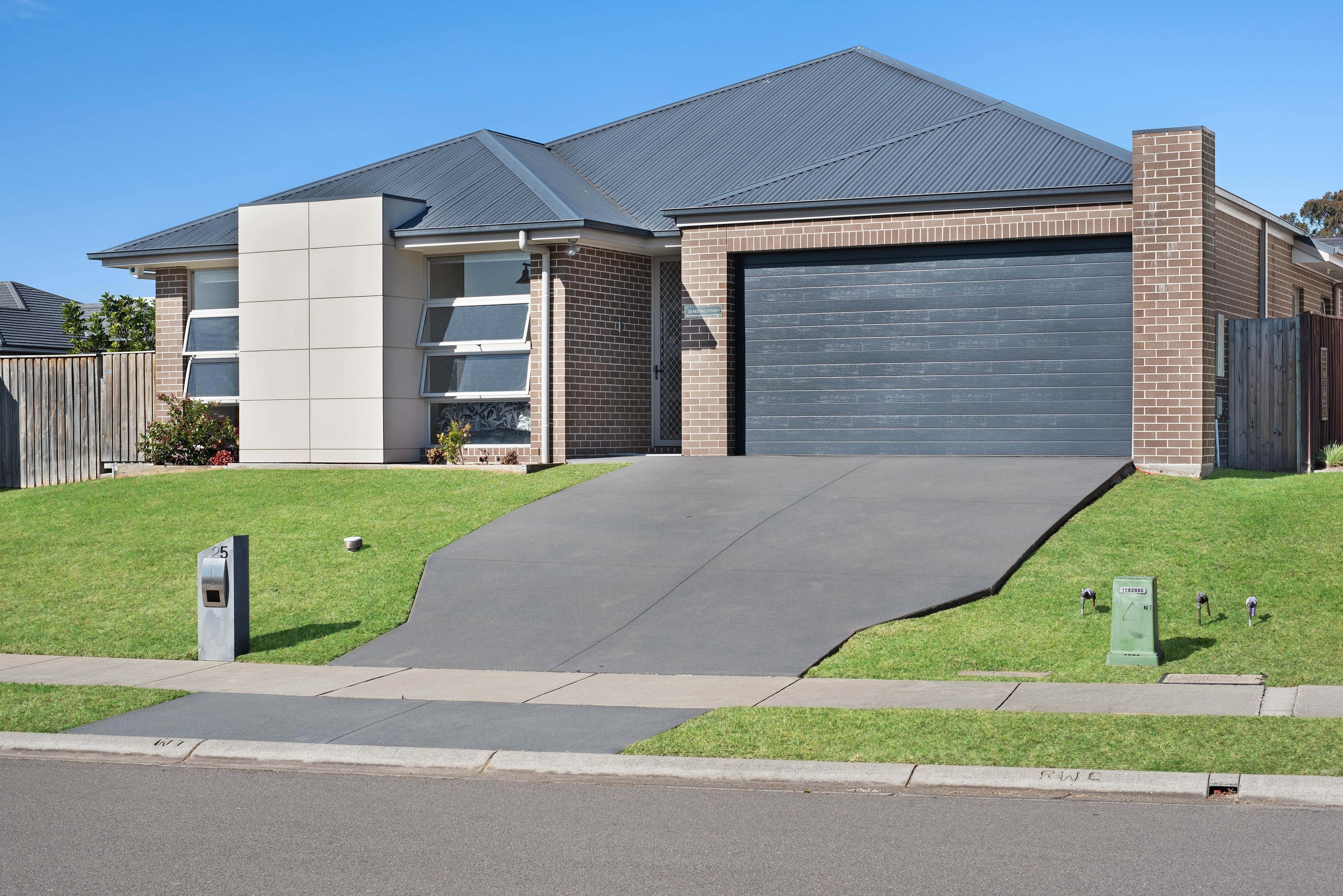 25 Redtail Street, Chisholm - Image 1