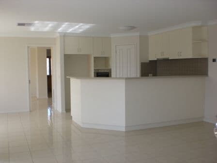 77 Read Street, HOWLONG NSW 2643, Howlong - Thumbnail 3