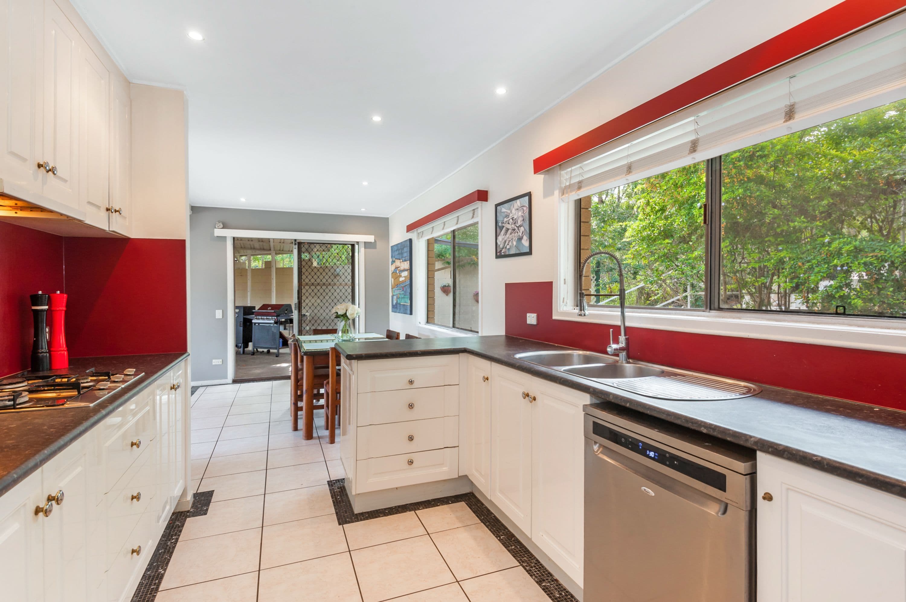 11 Twilight Street, Kenmore QLD 4069, Kenmore - Thumbnail 2