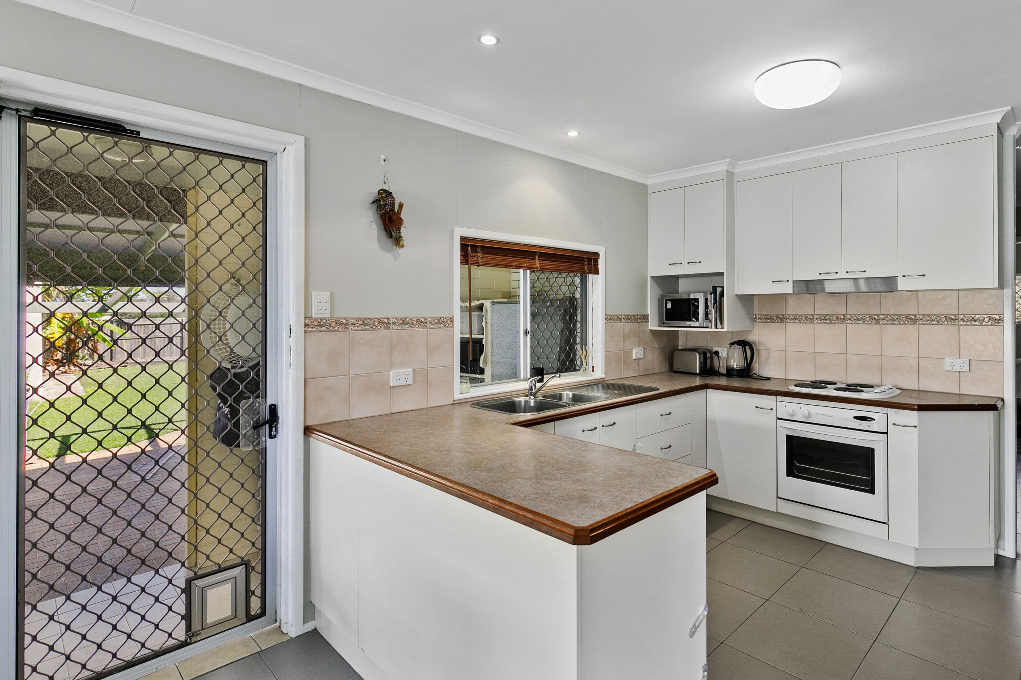 135 Long Street, Point Vernon QLD 4655, Point Vernon - Thumbnail 5