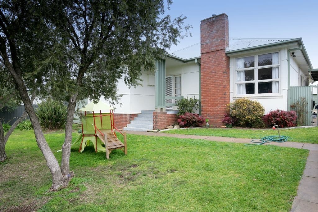 2 Fernleigh Road, Mount Austin NSW 2650, Mount Austin - Thumbnail 8