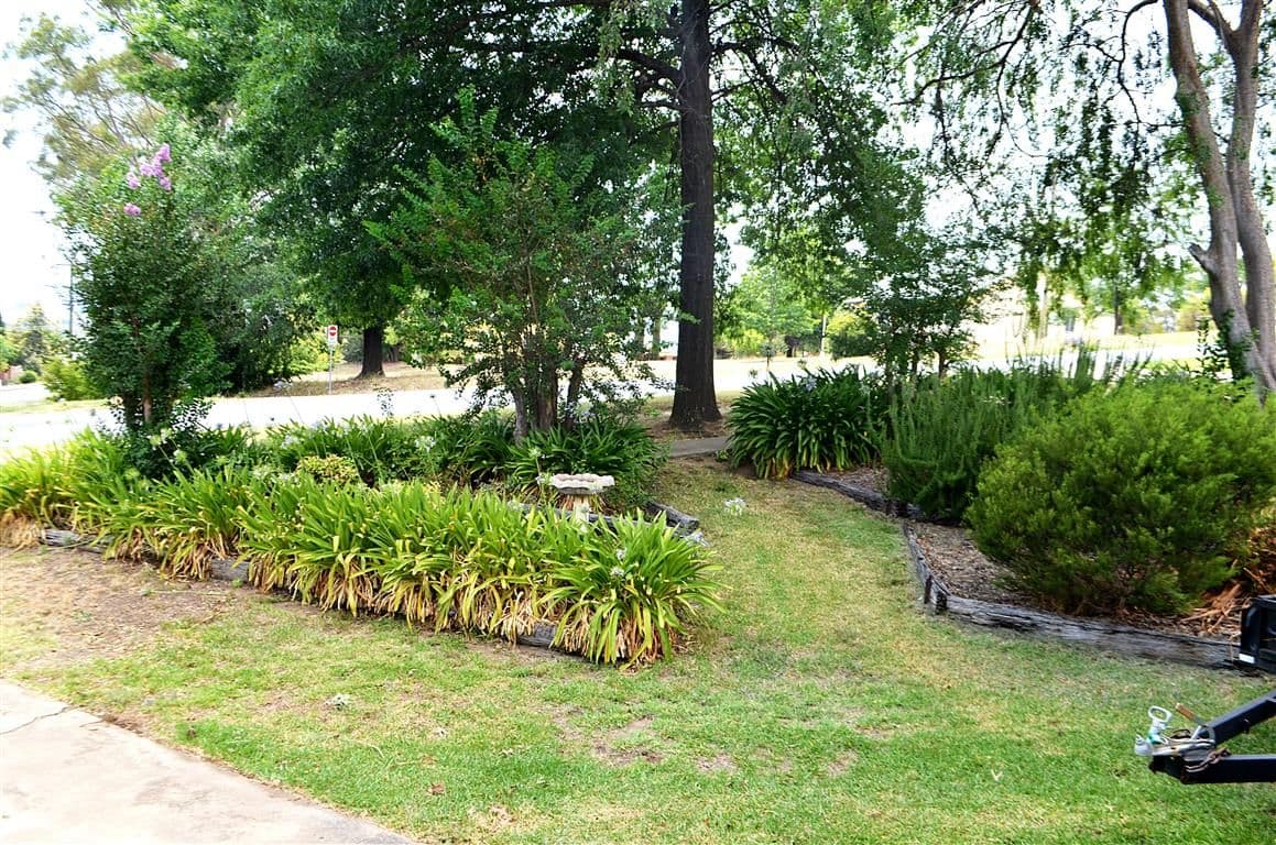 95 Simpson Street, Tumut - Thumbnail 2