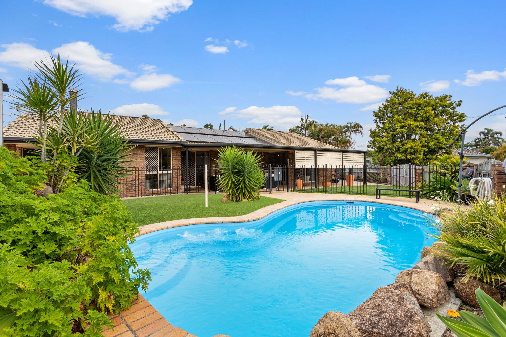 213 Esplanade South, Deception Bay QLD 4508, Deception Bay - Thumbnail 2