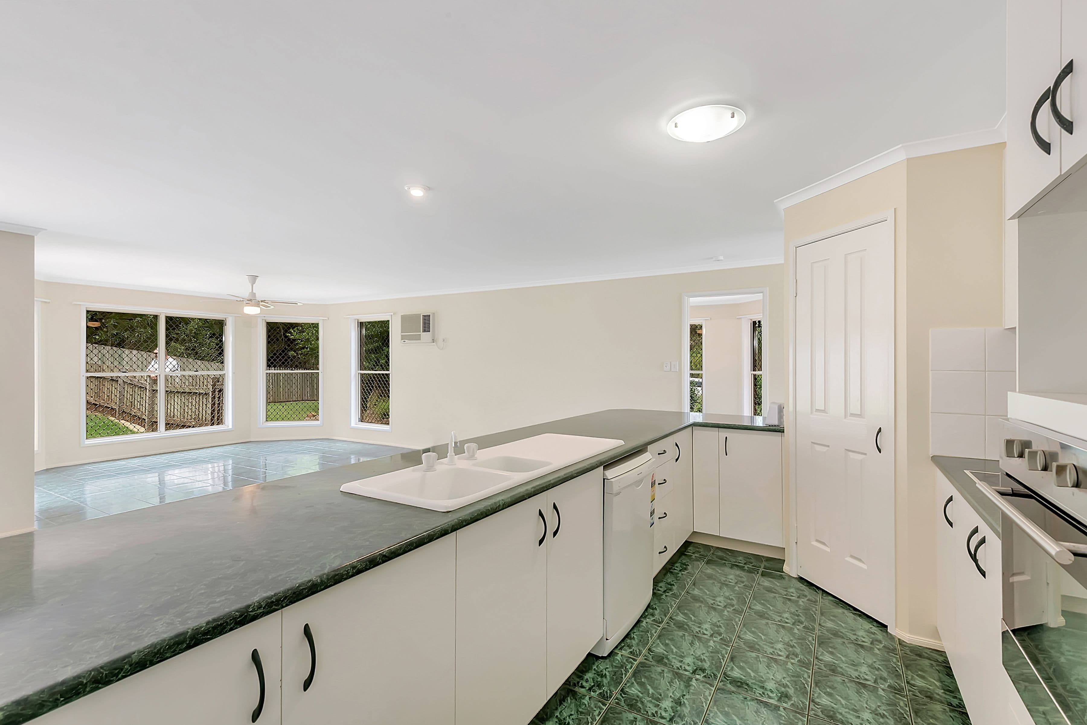 4 De Gruchy Court, Highfields QLD 4352, Highfields - Thumbnail 5