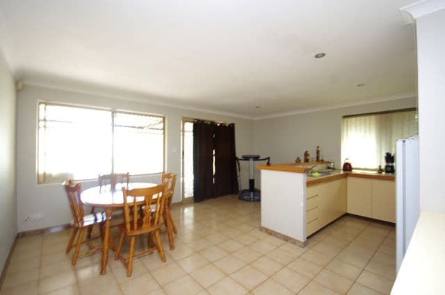24 Slindon Street, NOLLAMARA WA 6061, Nollamara - Thumbnail 3