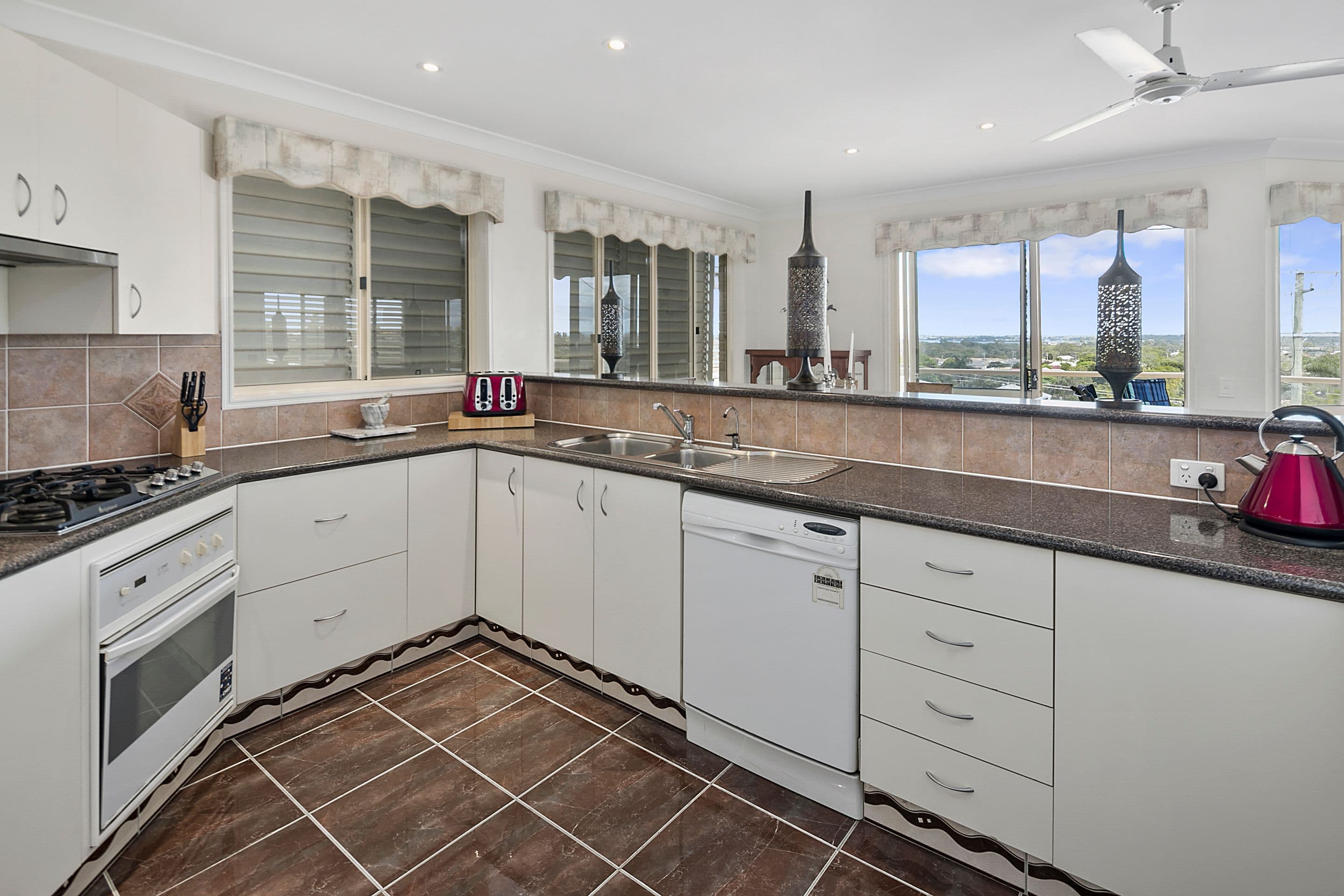 83 Raeburn Street, Manly West QLD 4179, Manly West - Thumbnail 8
