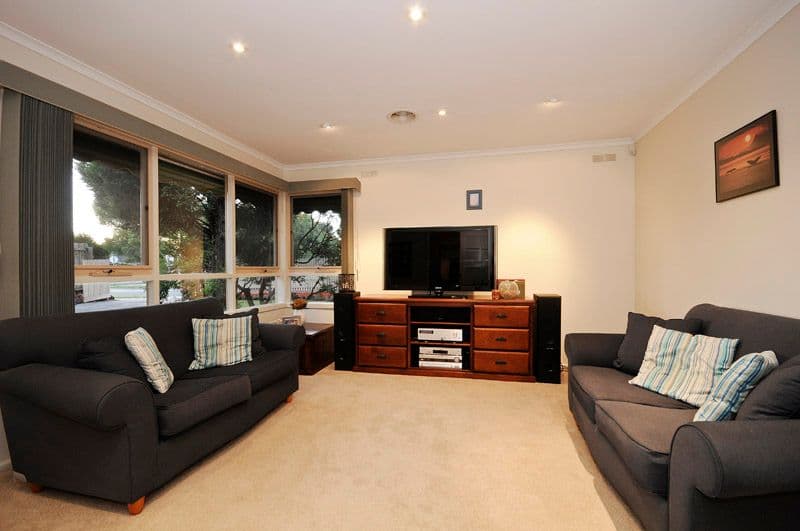 93 Mountain Gate Drive, FERNTREE GULLY VIC 3156, Ferntree Gully - Thumbnail 2