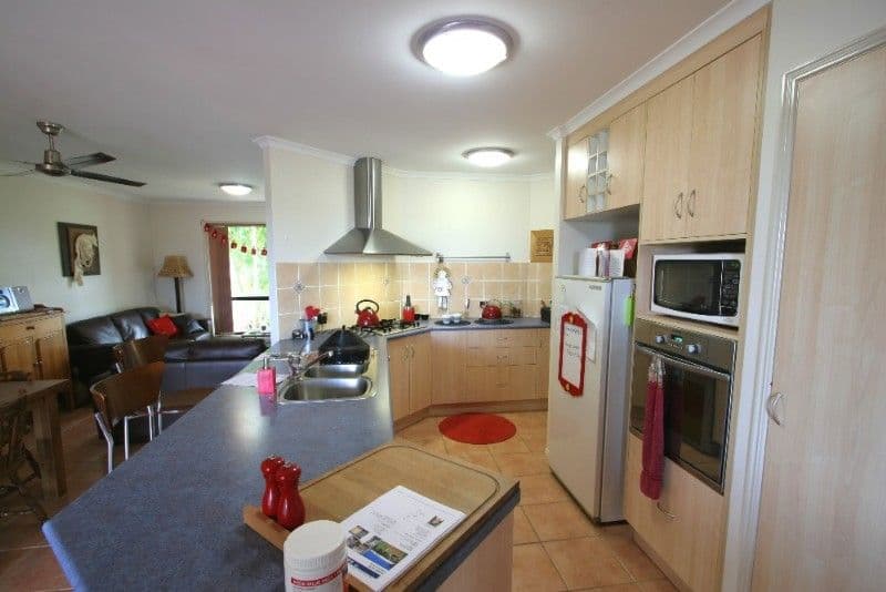 AVOCA QLD 4670, Avoca - Thumbnail 7